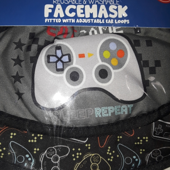 Facemasks - Picture 8 of 13